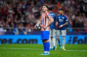 每体：德科将在今明两天会面阿尔瓦雷斯经纪人，转会交易仍很复杂