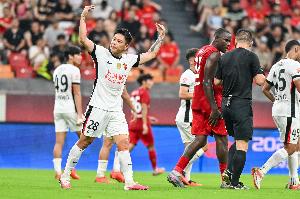 岳鑫：中场换了双鞋带来了好运，很开心说到做到助攻莱昂纳多进球