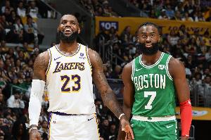 魔术师谈揭幕战：76人客战尼克斯 一场不容错过的视觉盛宴
